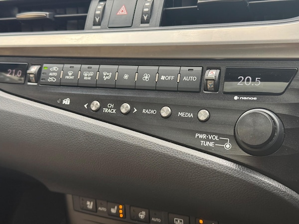 Used Lexus ES 2020 for sale - 75552975: Photo 42