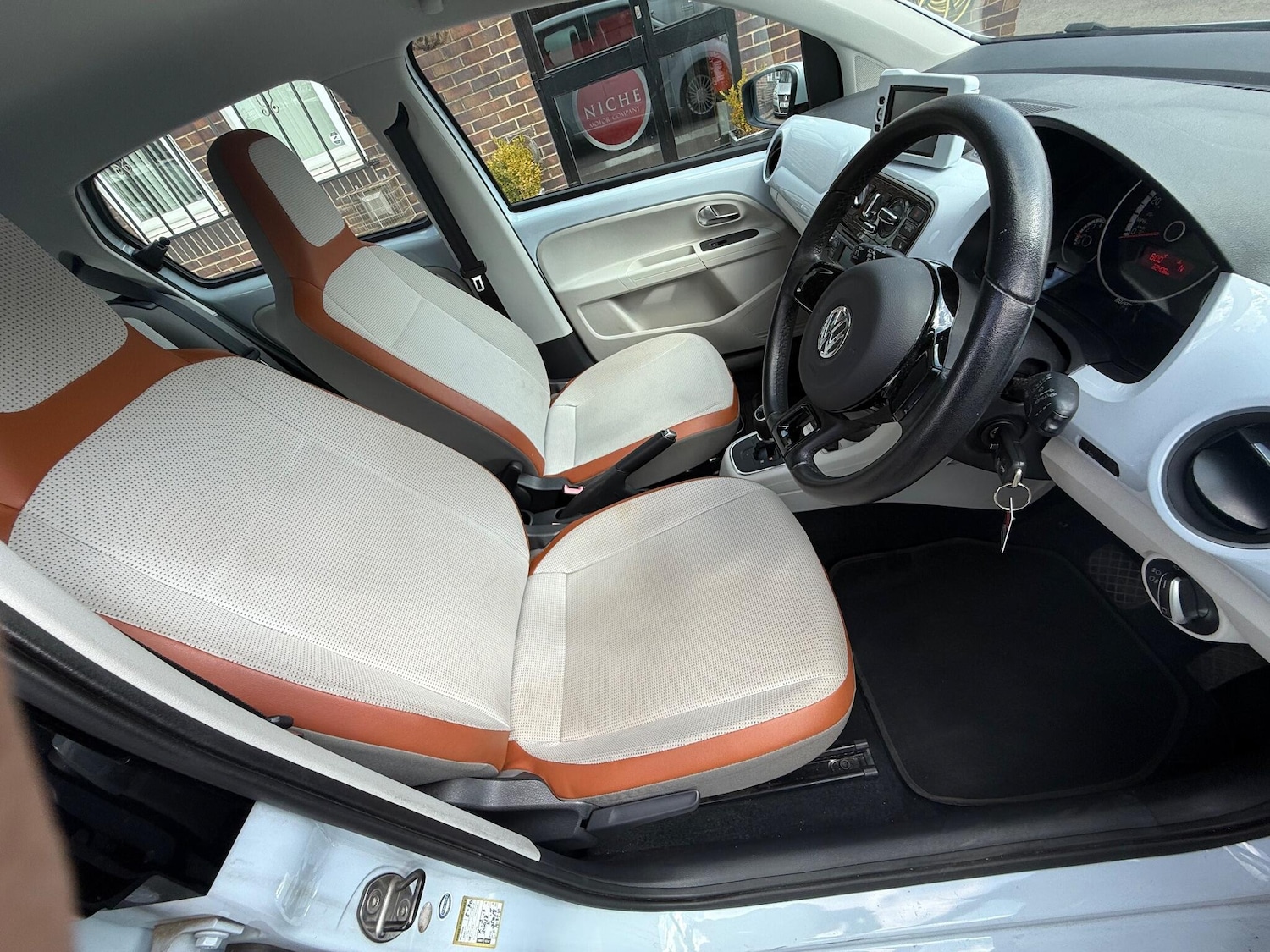 Used Volkswagen up! 2025 for sale - 77015760: Photo 22