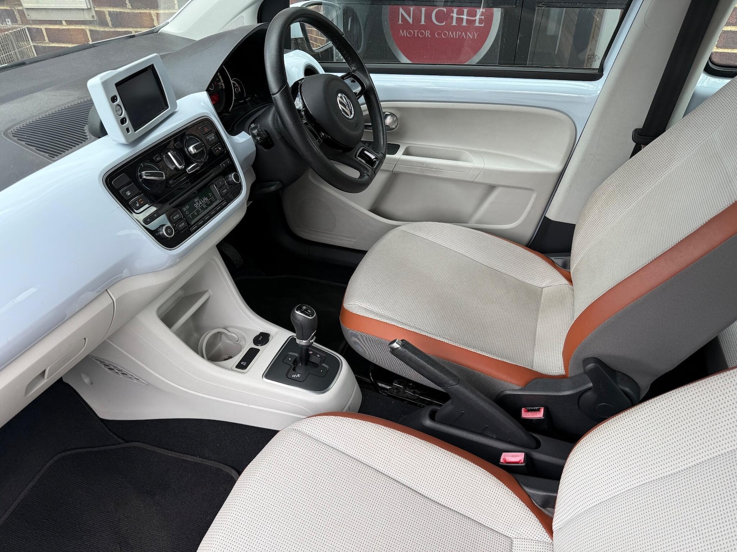 Used Volkswagen up! 2025 for sale - 77015760: Photo 37