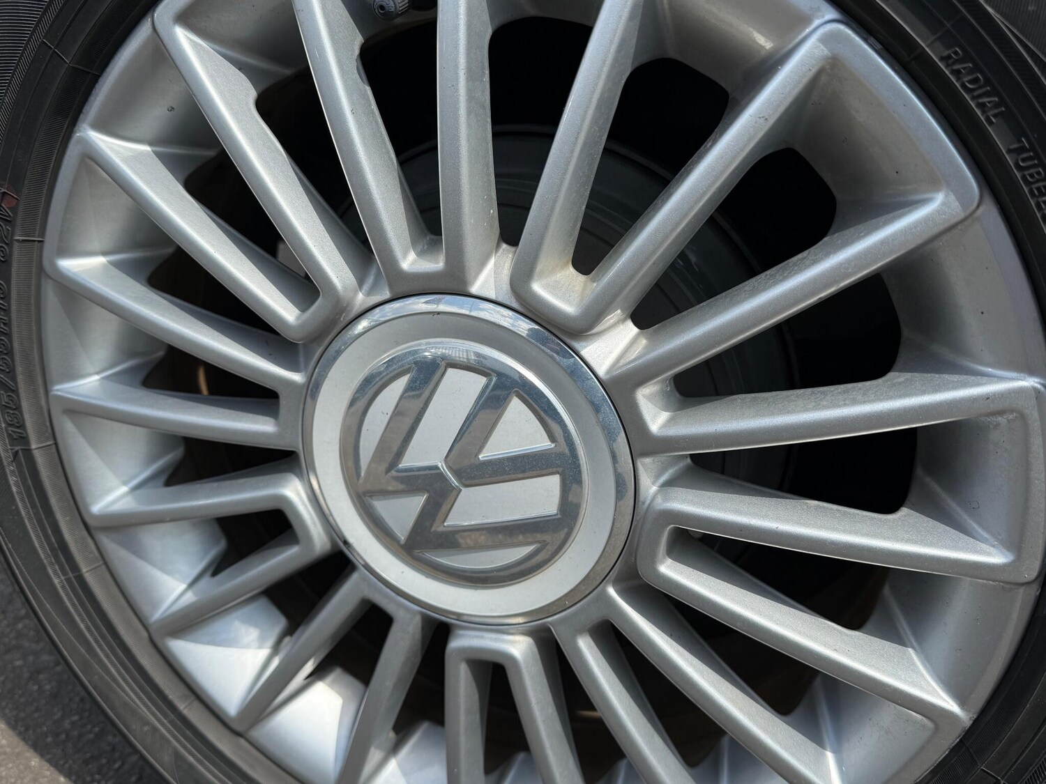 Used Volkswagen up! 2025 for sale - 77015760: Photo 60