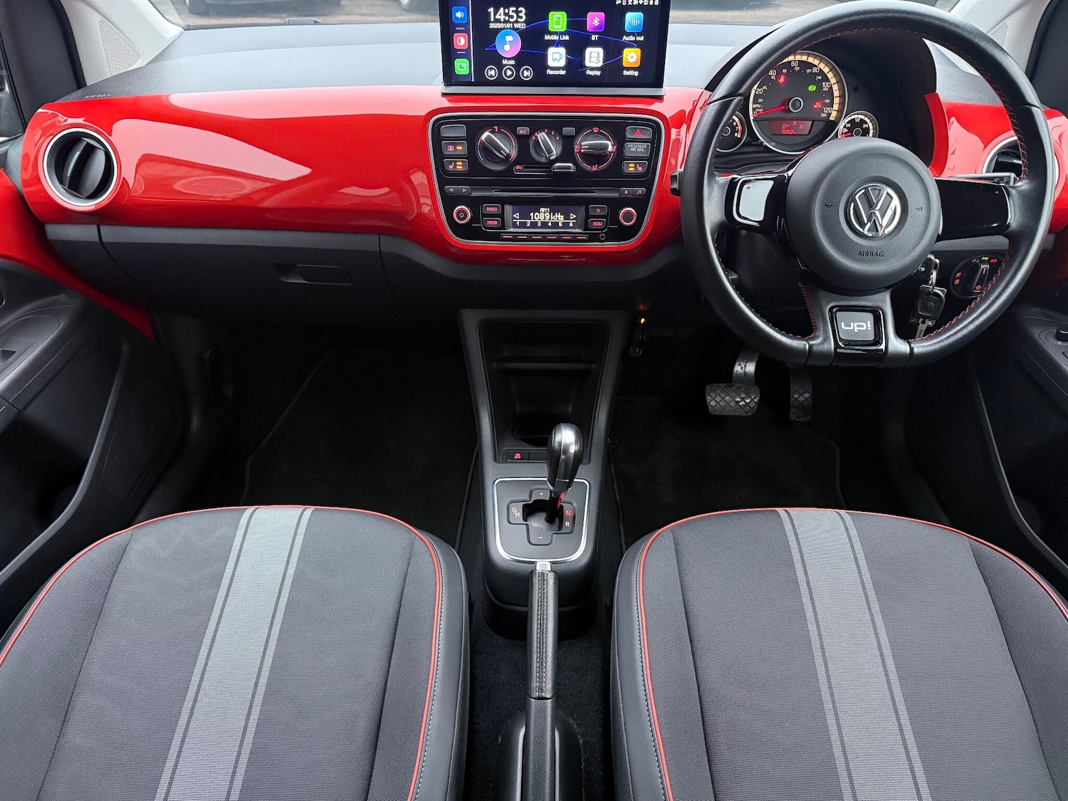 Used Volkswagen up! 2026 for sale - 77143796: Photo 3