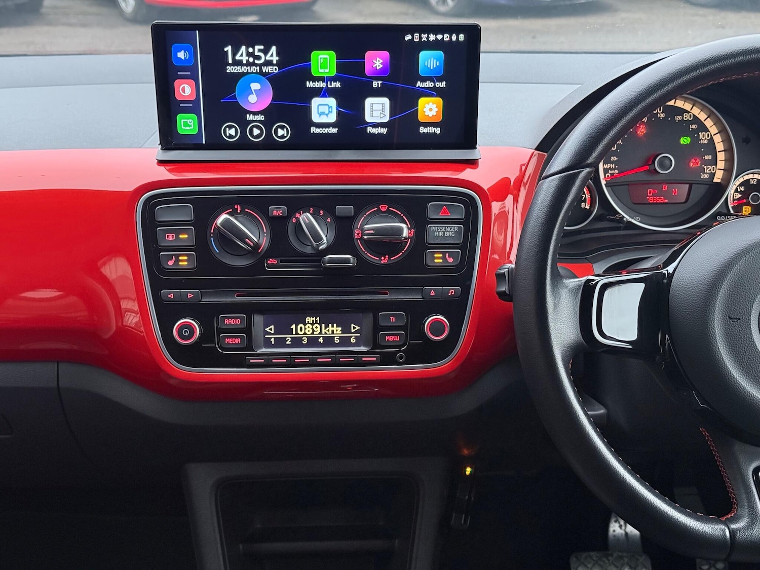 Used Volkswagen up! 2026 for sale - 77143796: Photo 9