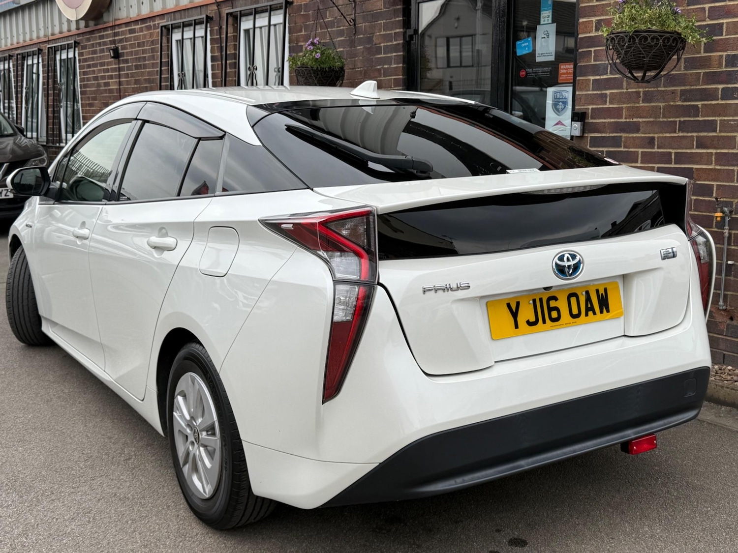 Used Toyota Prius 2023 for sale - 76645372: Photo 67
