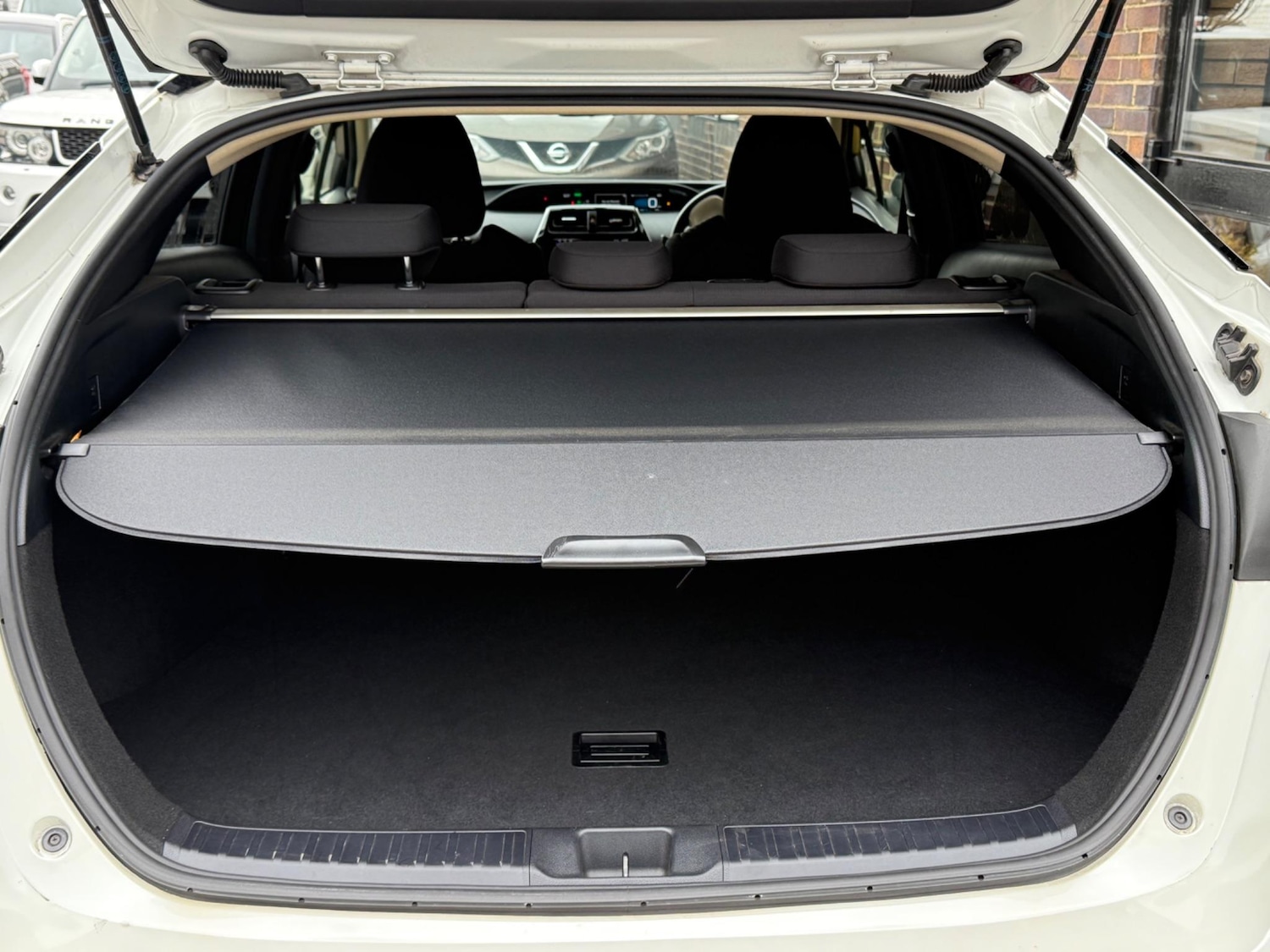 Used Toyota Prius 2023 for sale - 76645372: Photo 77