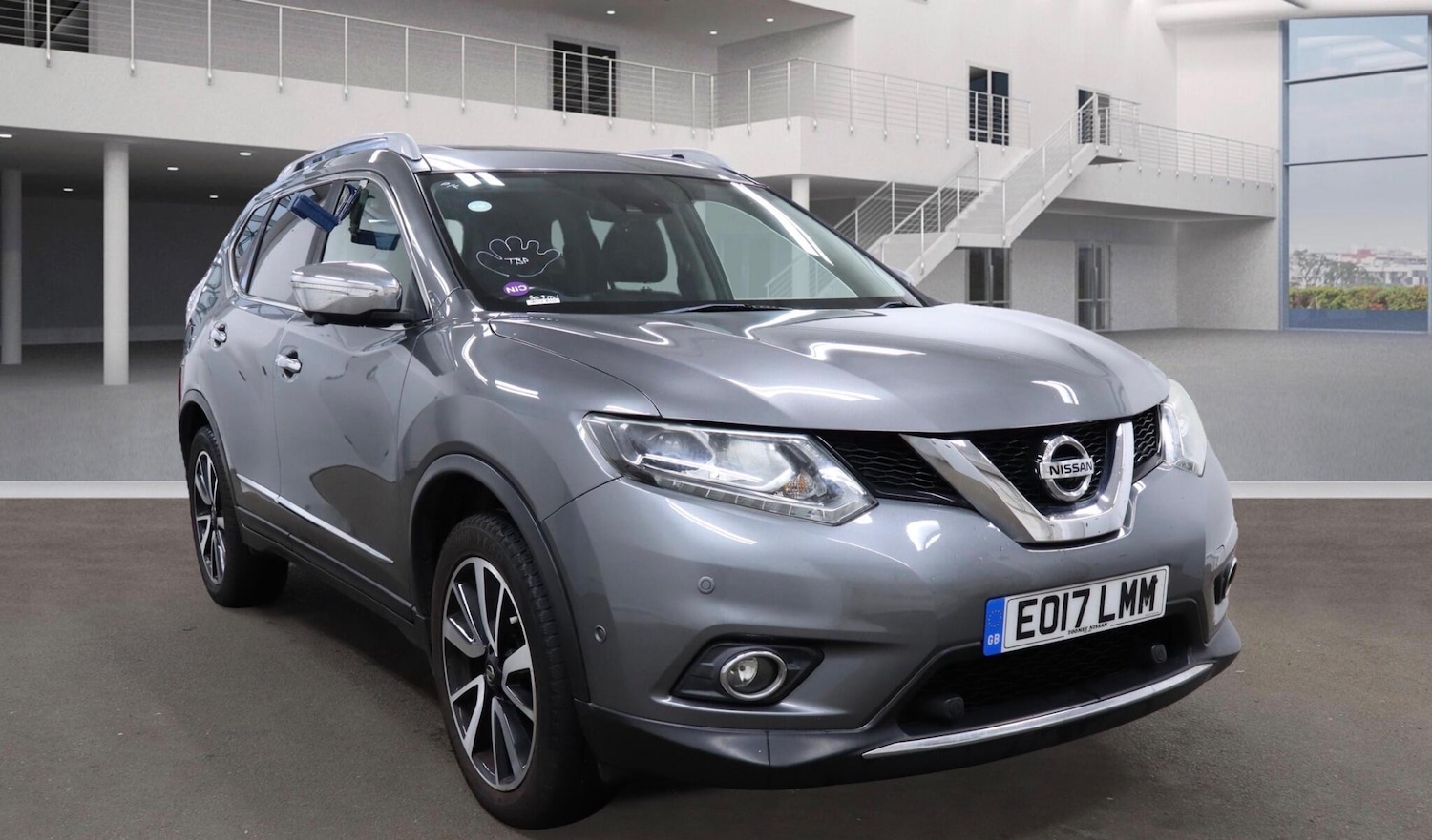 Used Nissan X-Trail 2017 for sale - 76152300: Photo 1