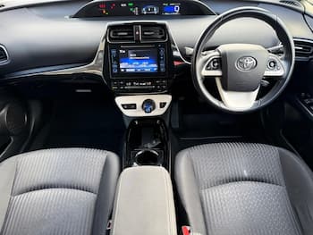 Used Toyota Prius 2018 for sale - 79676758: Photo