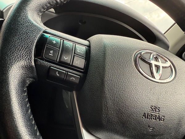 Used Toyota Hilux 2019 for sale - 74840262: Photo 41