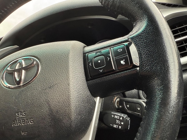Used Toyota Hilux 2019 for sale - 74840262: Photo 43