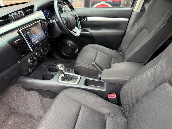 Used Toyota Hilux 2019 for sale - 74840262: Photo 44