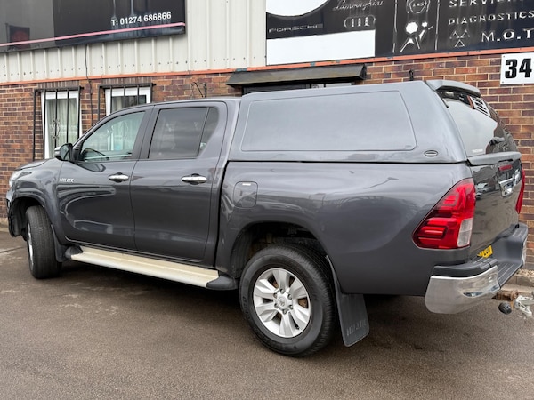 Used Toyota Hilux 2019 for sale - 74840262: Photo 56