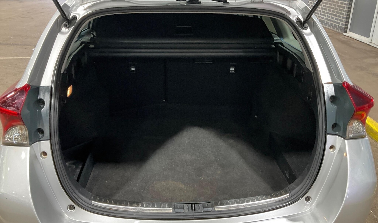 Used Toyota Auris 2018 for sale - 76658761: Photo 10