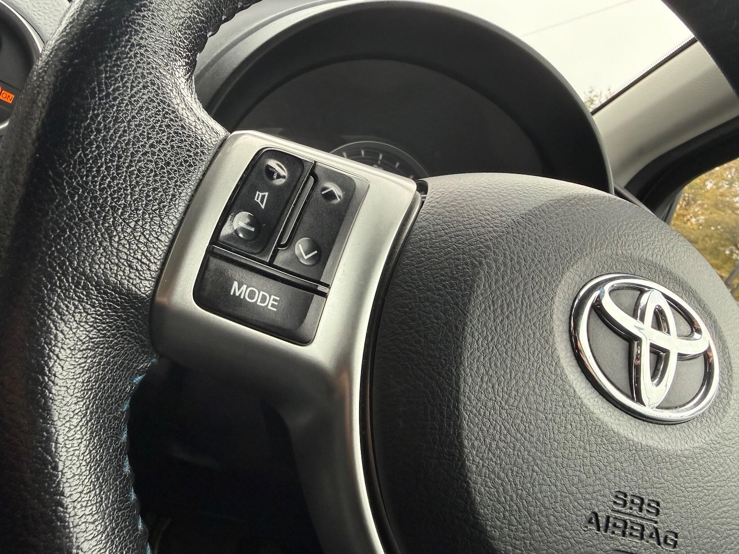 Used Toyota Yaris 2013 for sale - 76424909: Photo 31