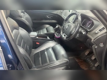 Used Renault Grand Scenic 2018 for sale - 78504185: Photo