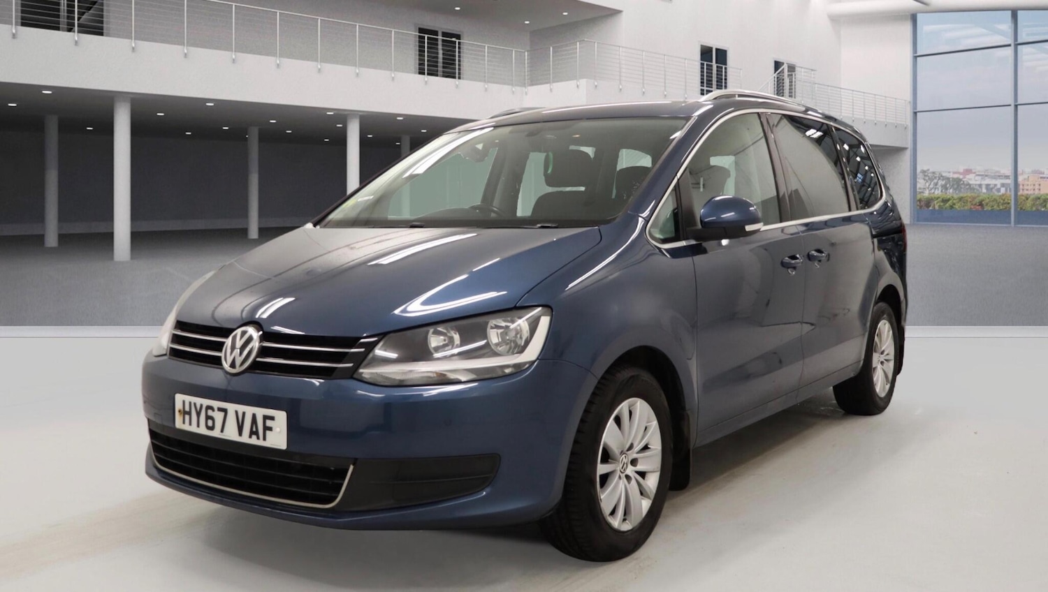 Used Volkswagen Sharan 2017 for sale - 77074250: Photo 2