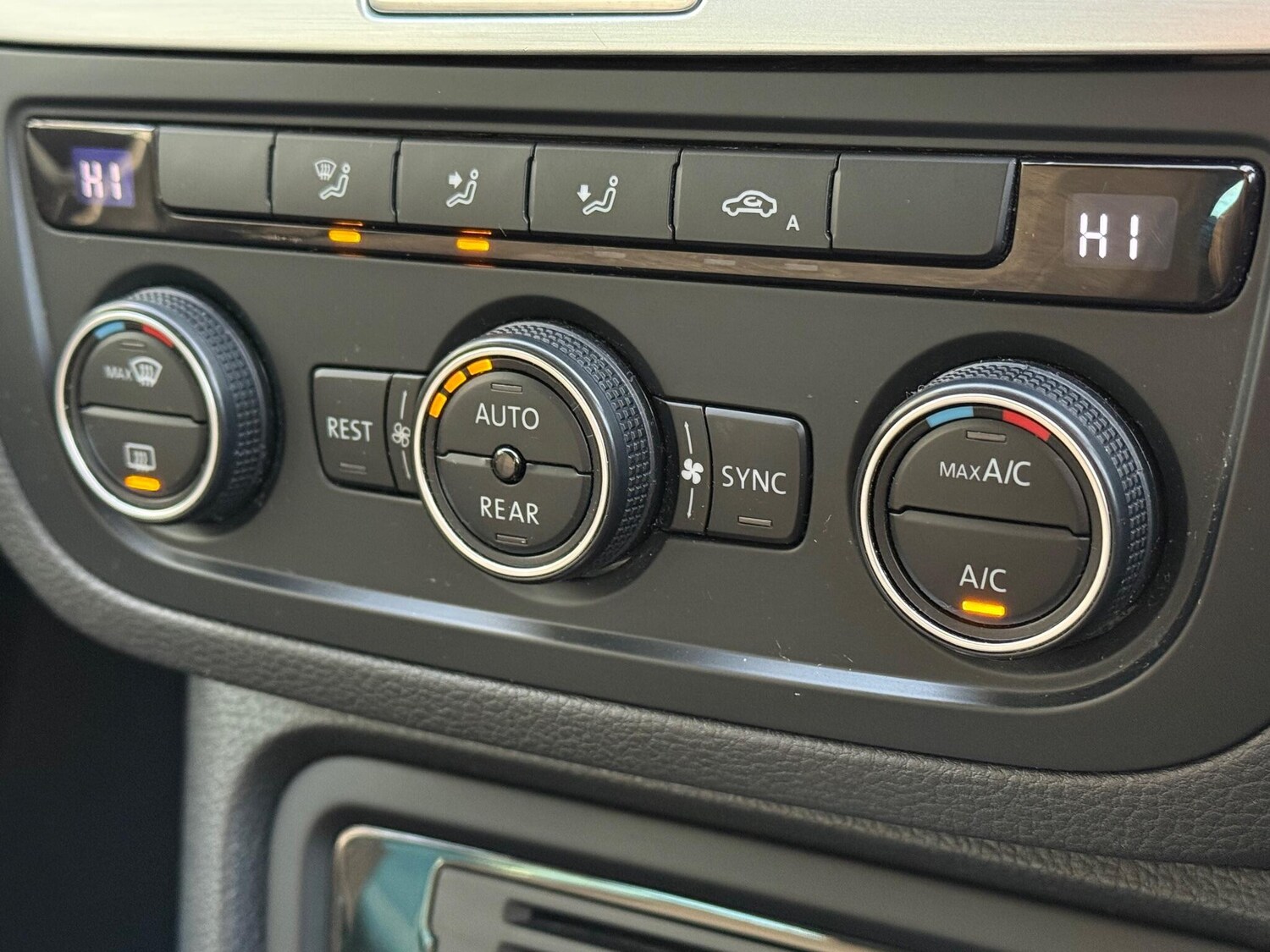 Used Volkswagen Sharan 2017 for sale - 77074250: Photo 33