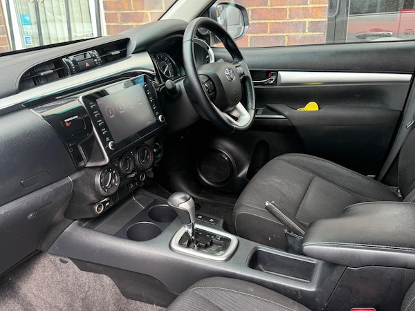 Used Toyota Hilux 2021 for sale - 75140227: Photo 30