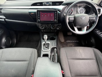 Used Toyota Hilux 2021 for sale - 75140227: Photo