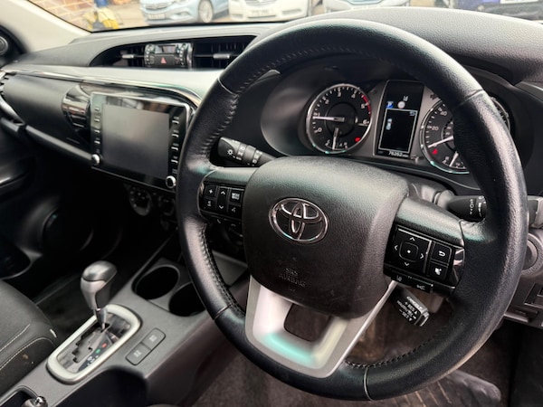 Used Toyota Hilux 2021 for sale - 75140227: Photo 43