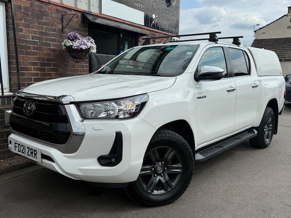 Used Toyota Hilux 2021 for sale - 75140227: Photo 4