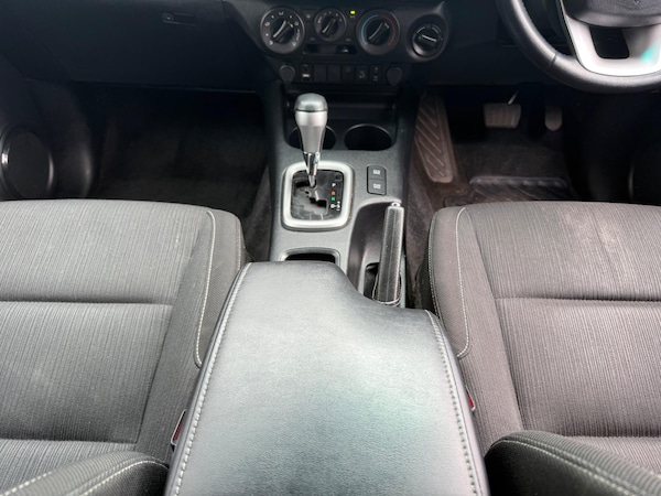 Used Toyota Hilux 2021 for sale - 75140227: Photo 61