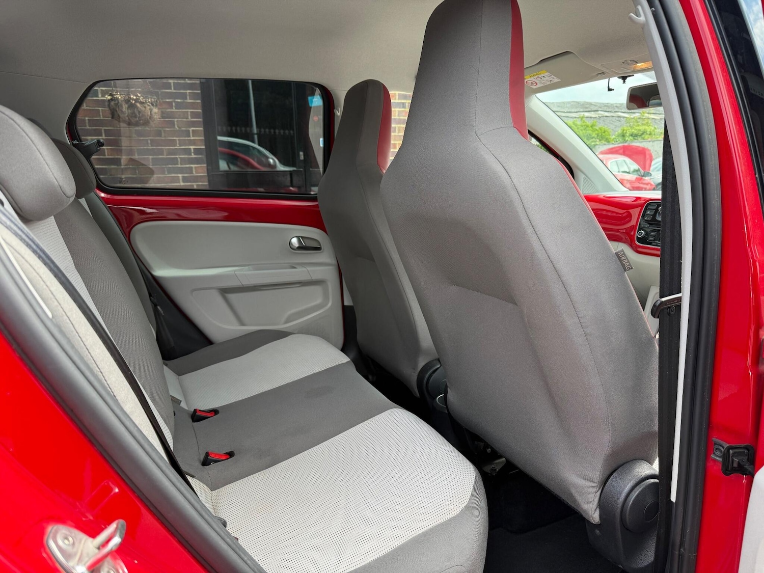 Used Volkswagen up! 2025 for sale - 77015798: Photo 15