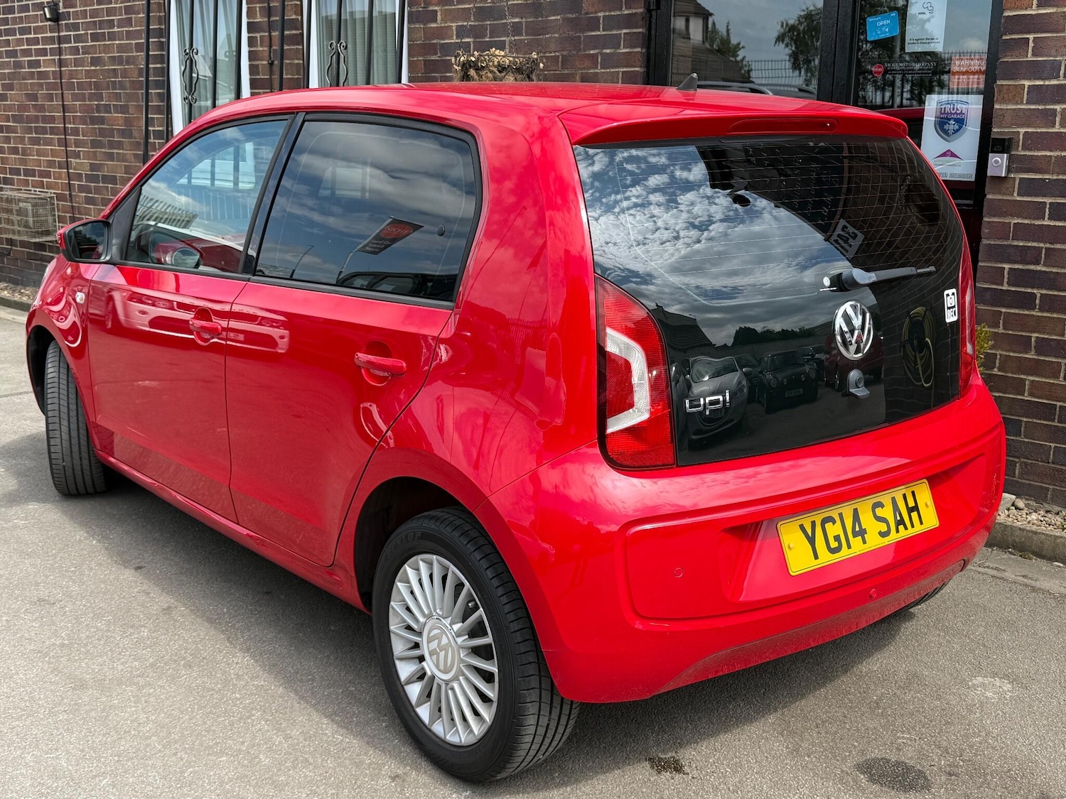 Used Volkswagen up! 2025 for sale - 77015798: Photo 28