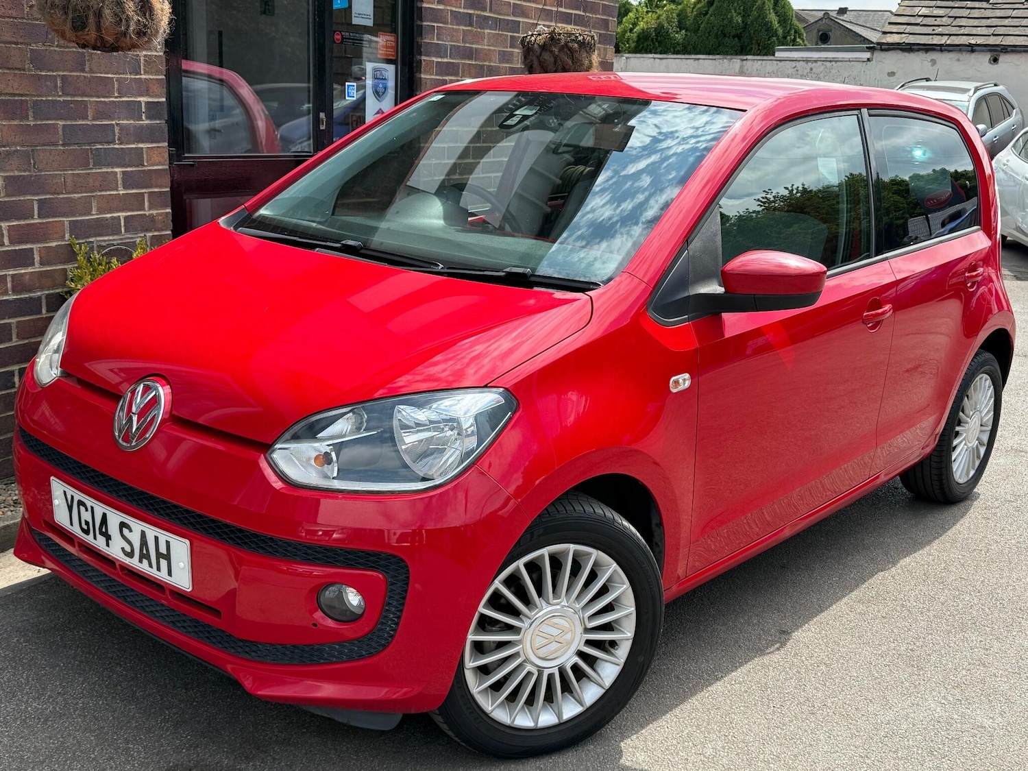 Used Volkswagen up! 2025 for sale - 77015798: Photo 4
