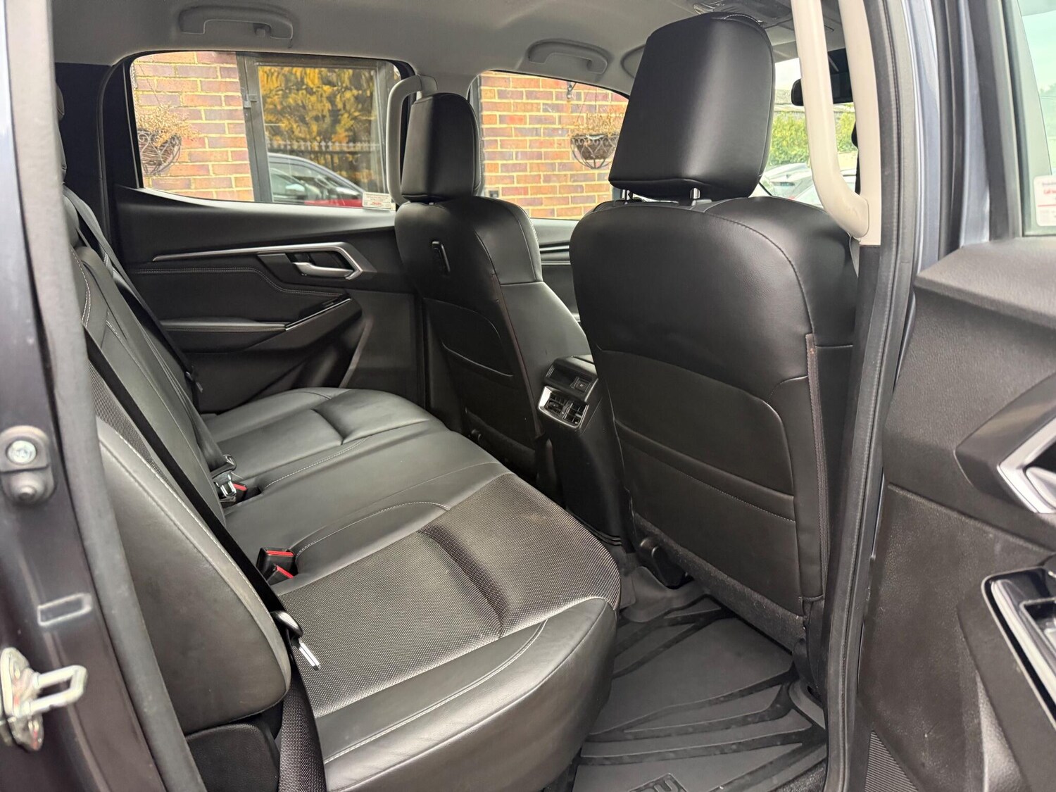 Used Isuzu D-Max 2021 for sale - 76317862: Photo 23