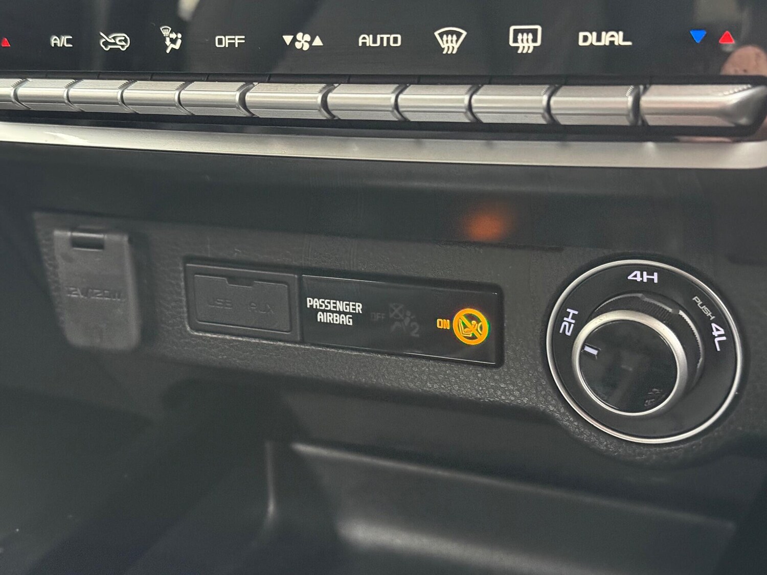 Used Isuzu D-Max 2021 for sale - 76317862: Photo 34