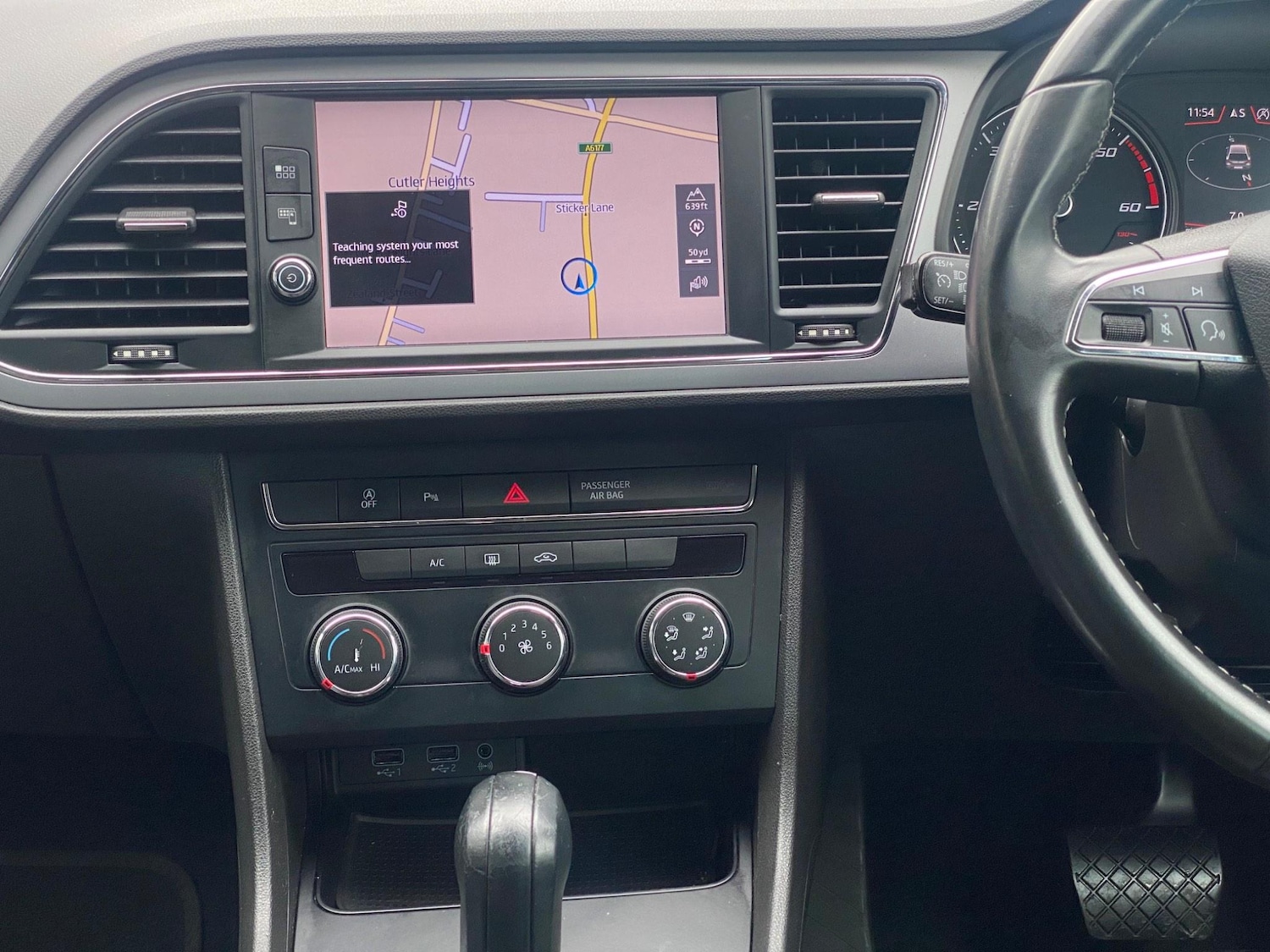 Used SEAT Leon 2019 for sale - 76993542: Photo 11