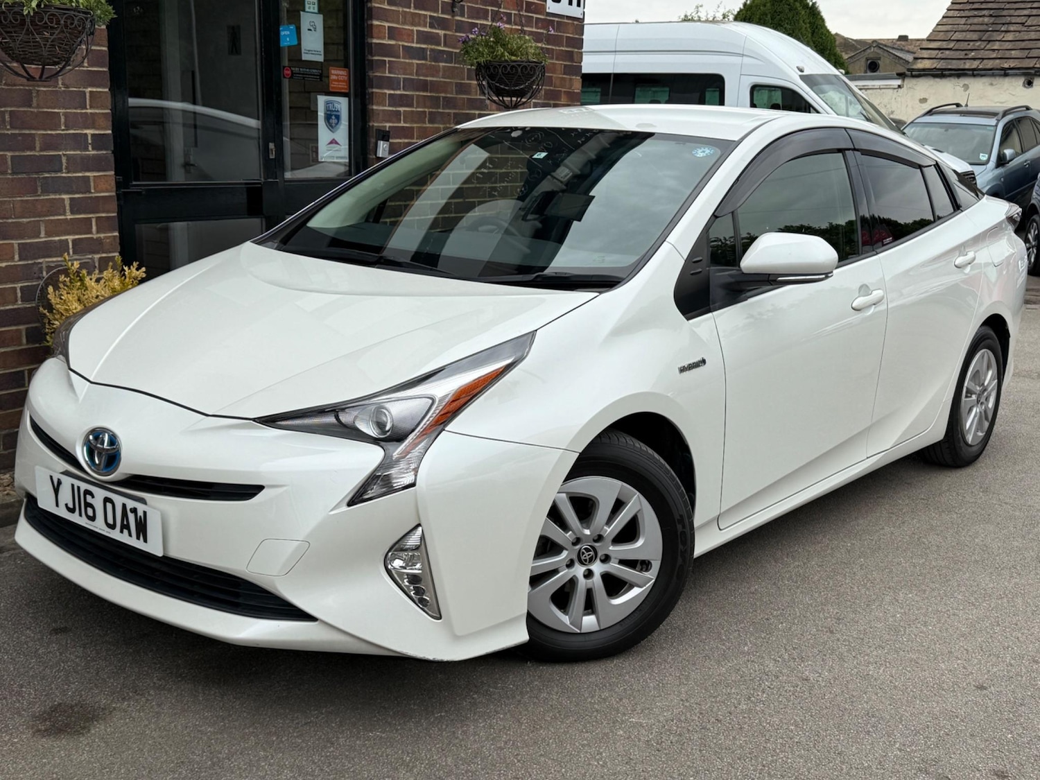 Used Toyota Prius for sale - 76993913: Photo 4