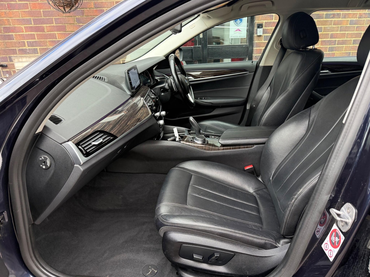 Used BMW 5 Series 2017 for sale - 75965100: Photo 22