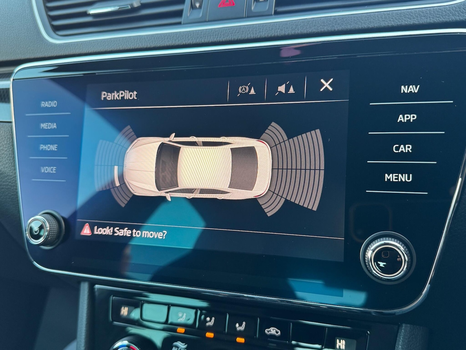 Used Skoda Superb 2019 for sale - 76912864: Photo 16