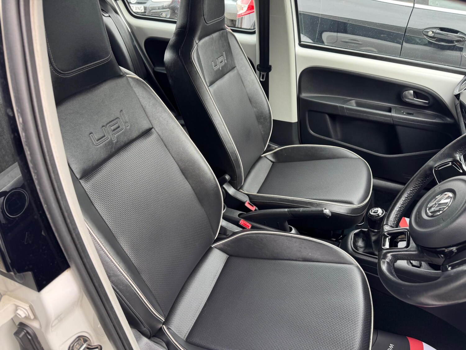 Used Volkswagen up! 2013 for sale - 78085927: Photo 13