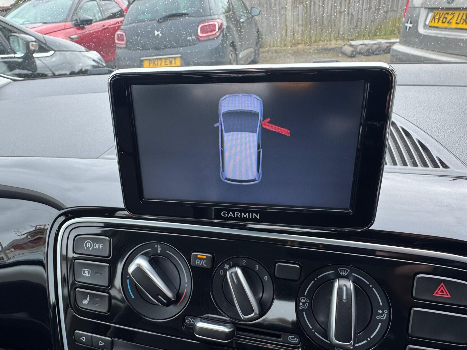 Used Volkswagen up! 2013 for sale - 78085927: Photo 15