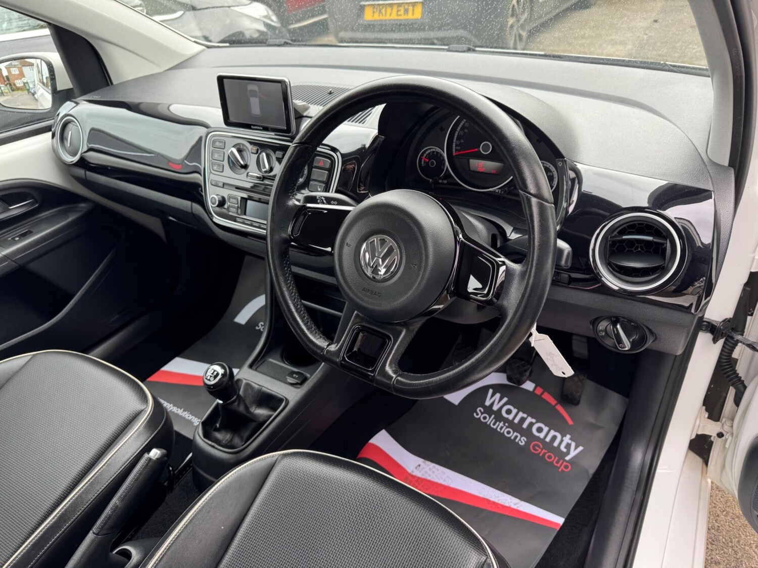 Used Volkswagen up! 2013 for sale - 78085927: Photo 17