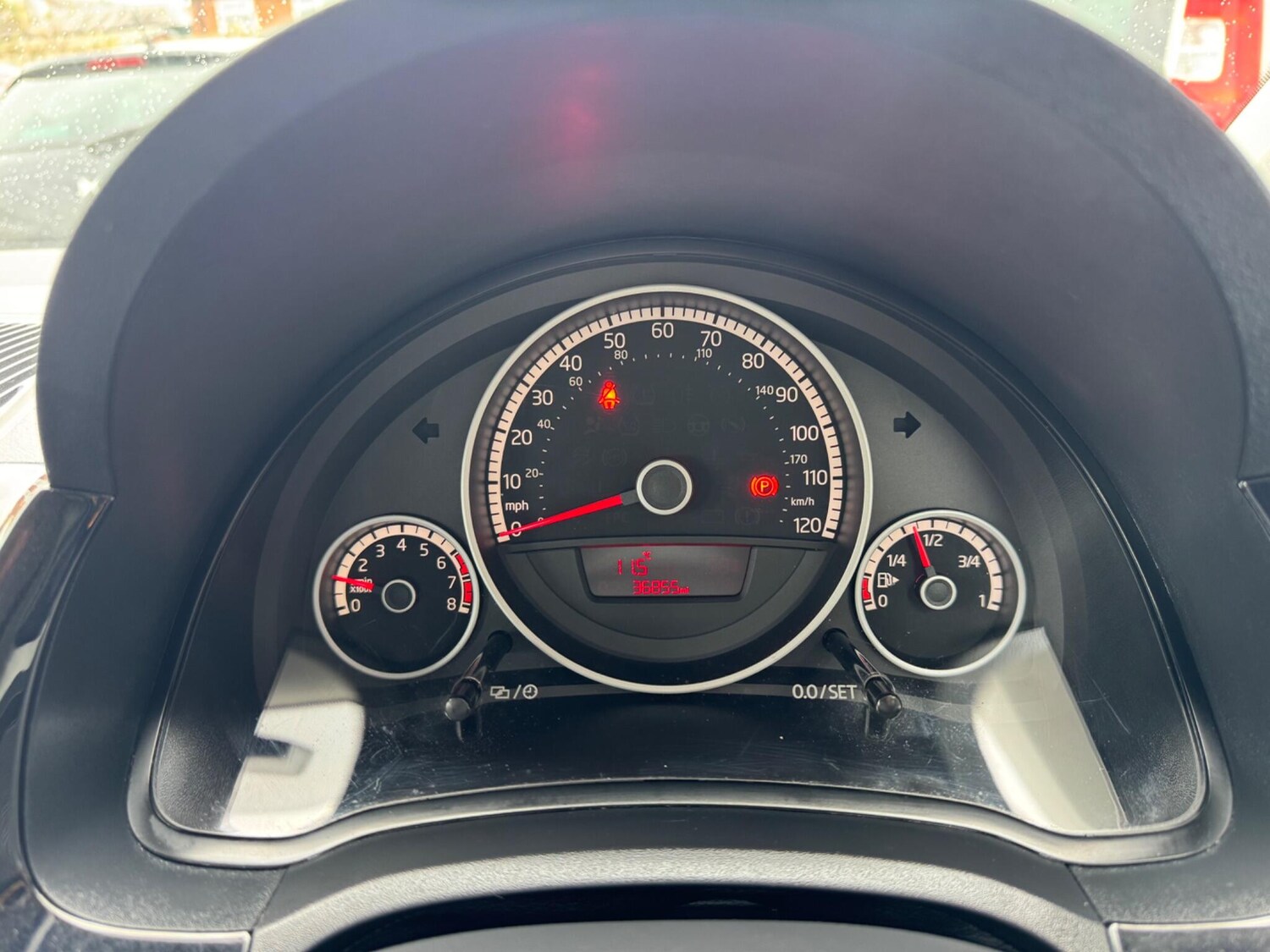 Used Volkswagen up! 2013 for sale - 78085927: Photo 18