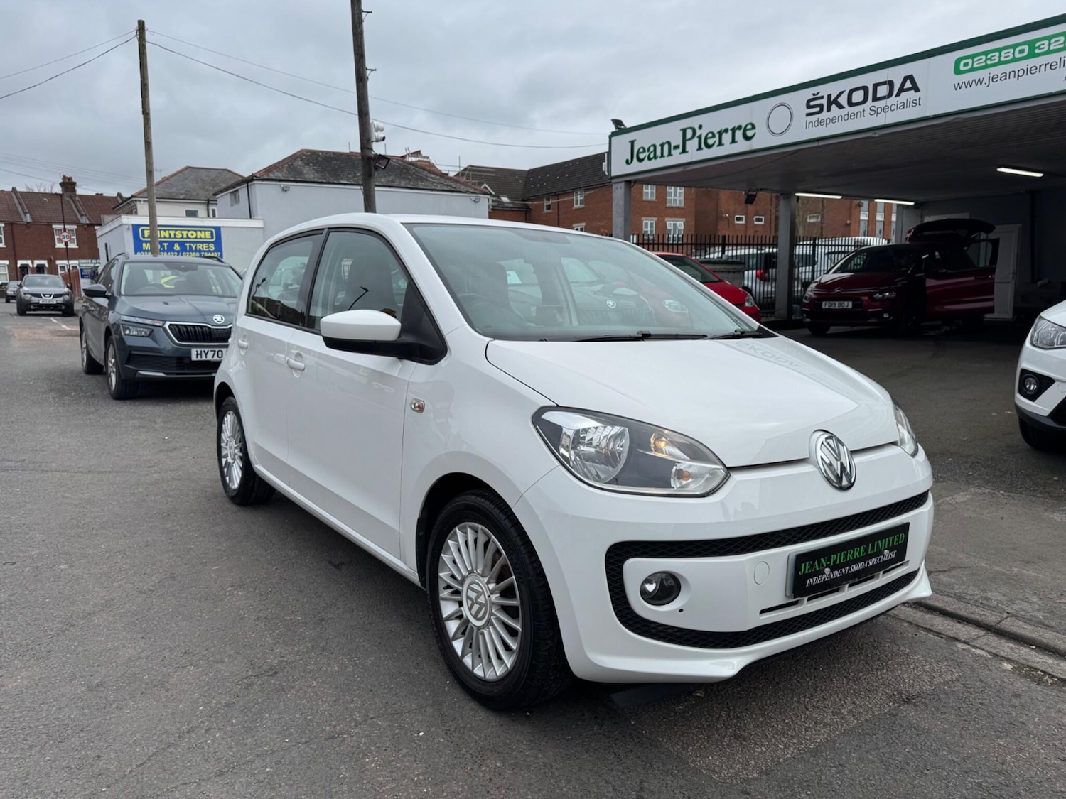 Used Volkswagen up! 2013 for sale - 78085927: Photo 3