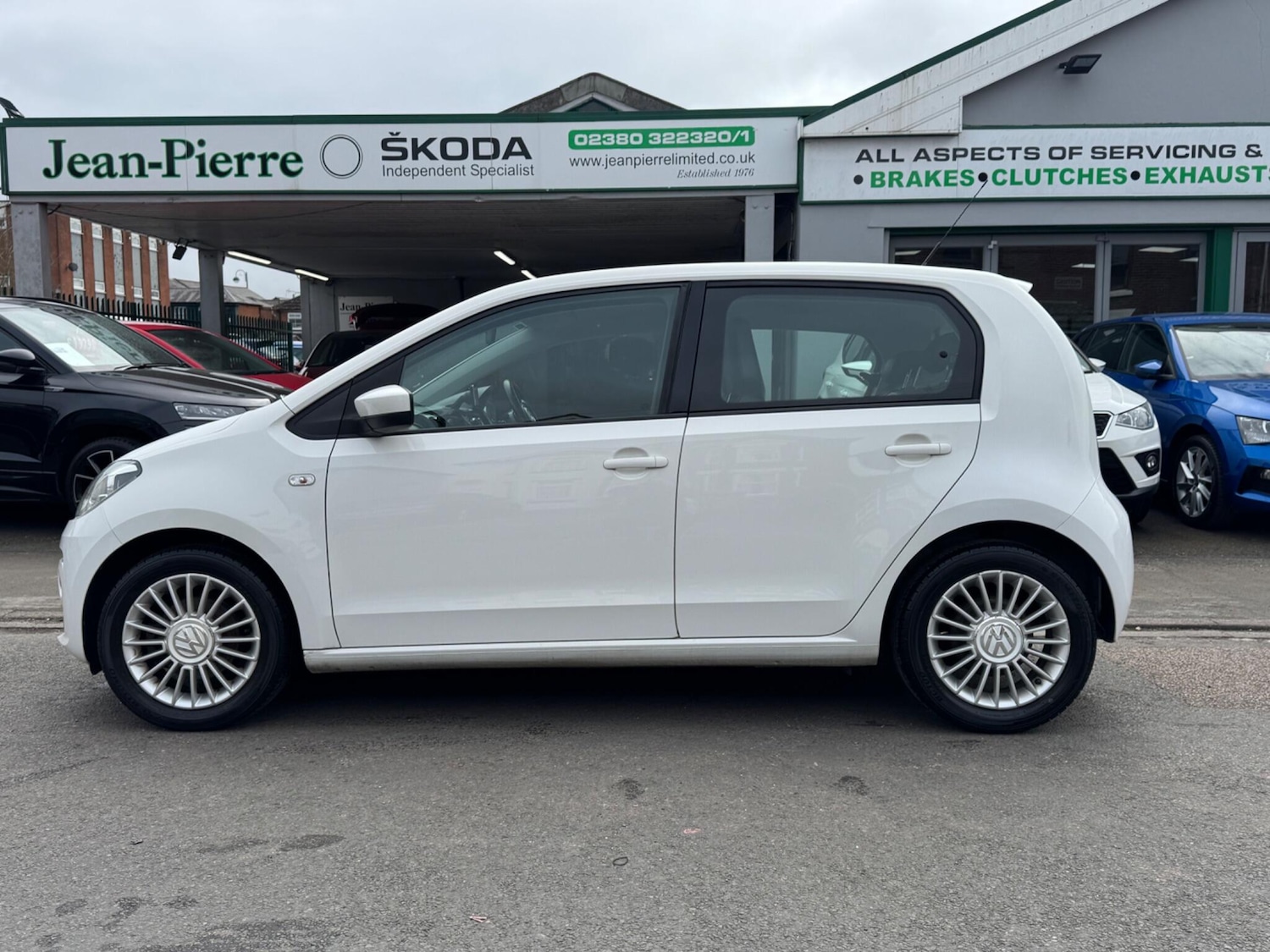 Used Volkswagen up! 2013 for sale - 78085927: Photo 7