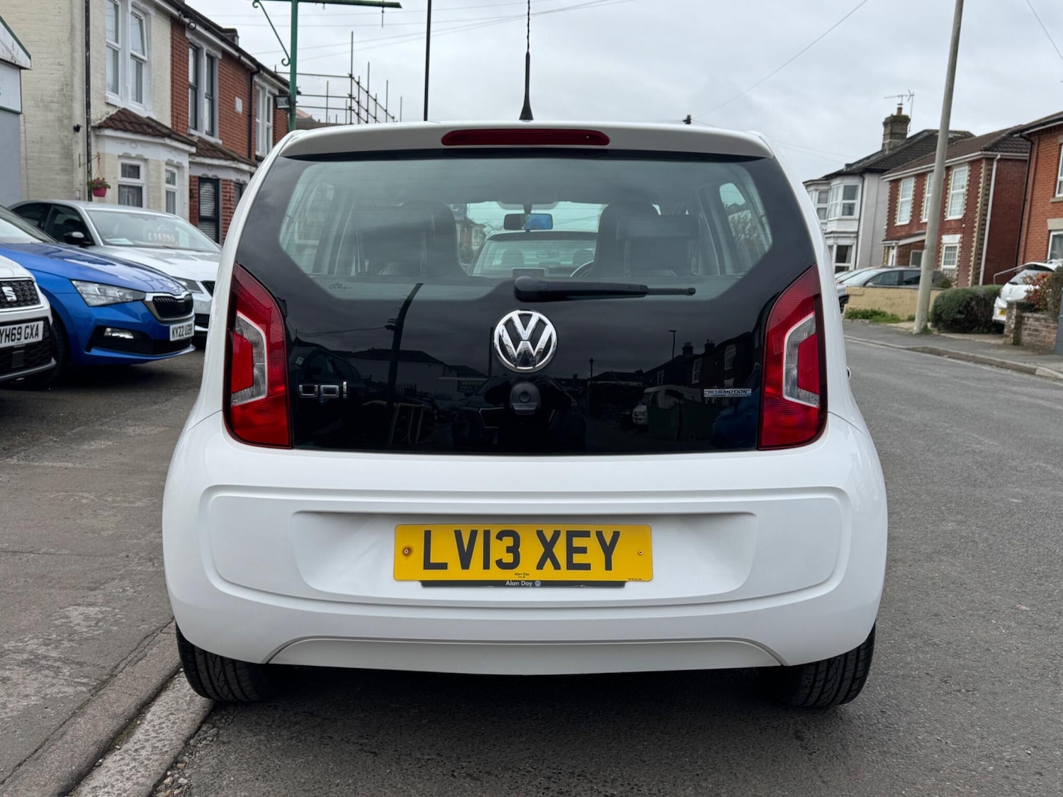 Used Volkswagen up! 2013 for sale - 78085927: Photo 8