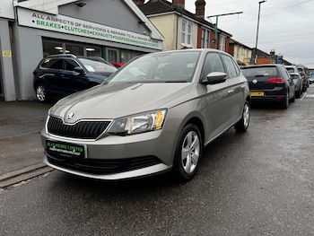 Used Skoda Fabia 2015 for sale - 76886839: Photo