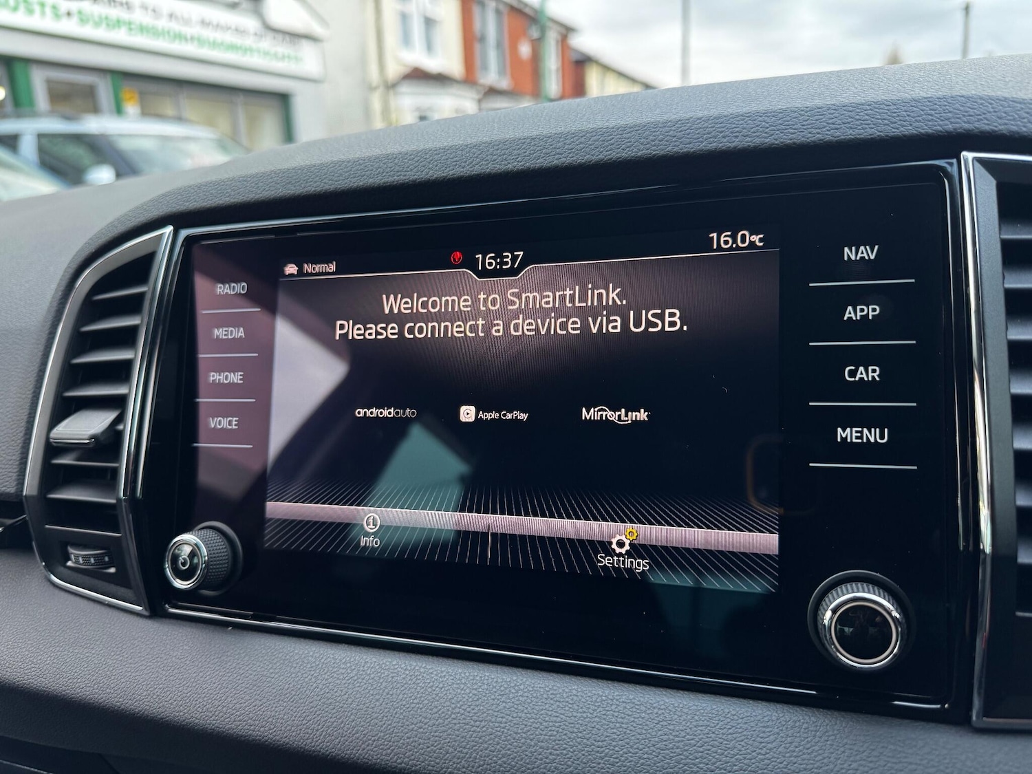 Used Skoda Karoq 2019 for sale - 76832182: Photo 14