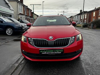 Used Skoda Octavia 2017 for sale - 76832459: Photo