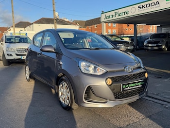 Used Hyundai i10 2018 for sale - 77575432: Photo