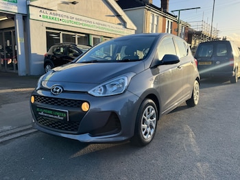 Used Hyundai i10 2018 for sale - 77575432: Photo