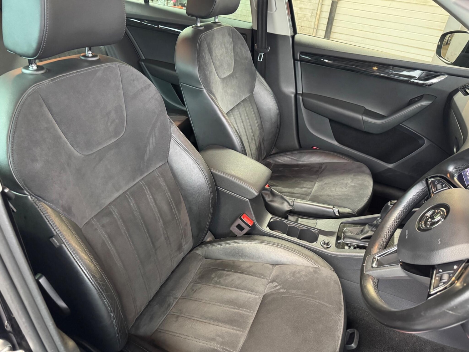 Used Skoda Octavia 2017 for sale - 77598596: Photo 10