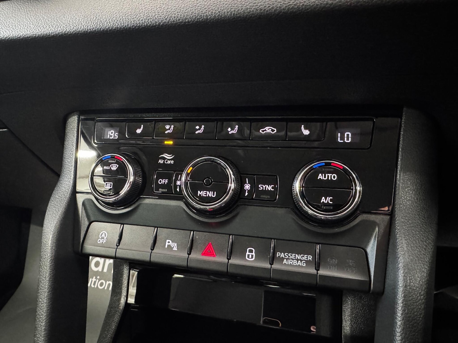 Used Skoda Karoq 2020 for sale - 76832863: Photo 11