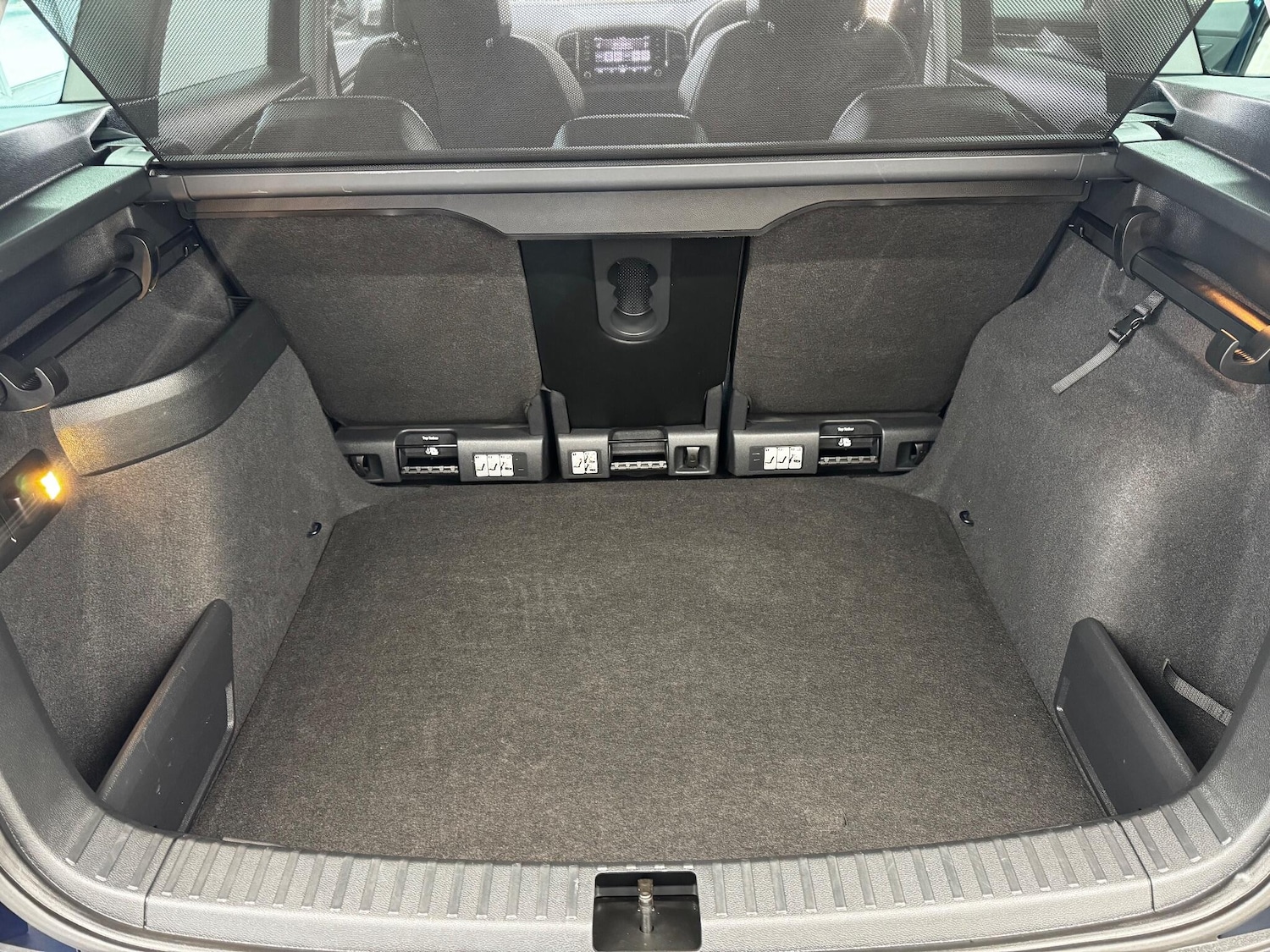 Used Skoda Karoq 2020 for sale - 76832863: Photo 19