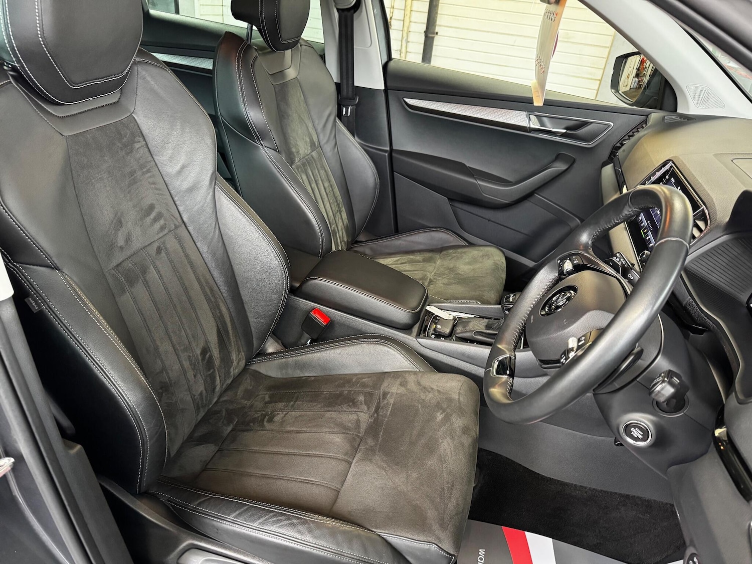 Used Skoda Karoq 2023 for sale - 76832849: Photo 12