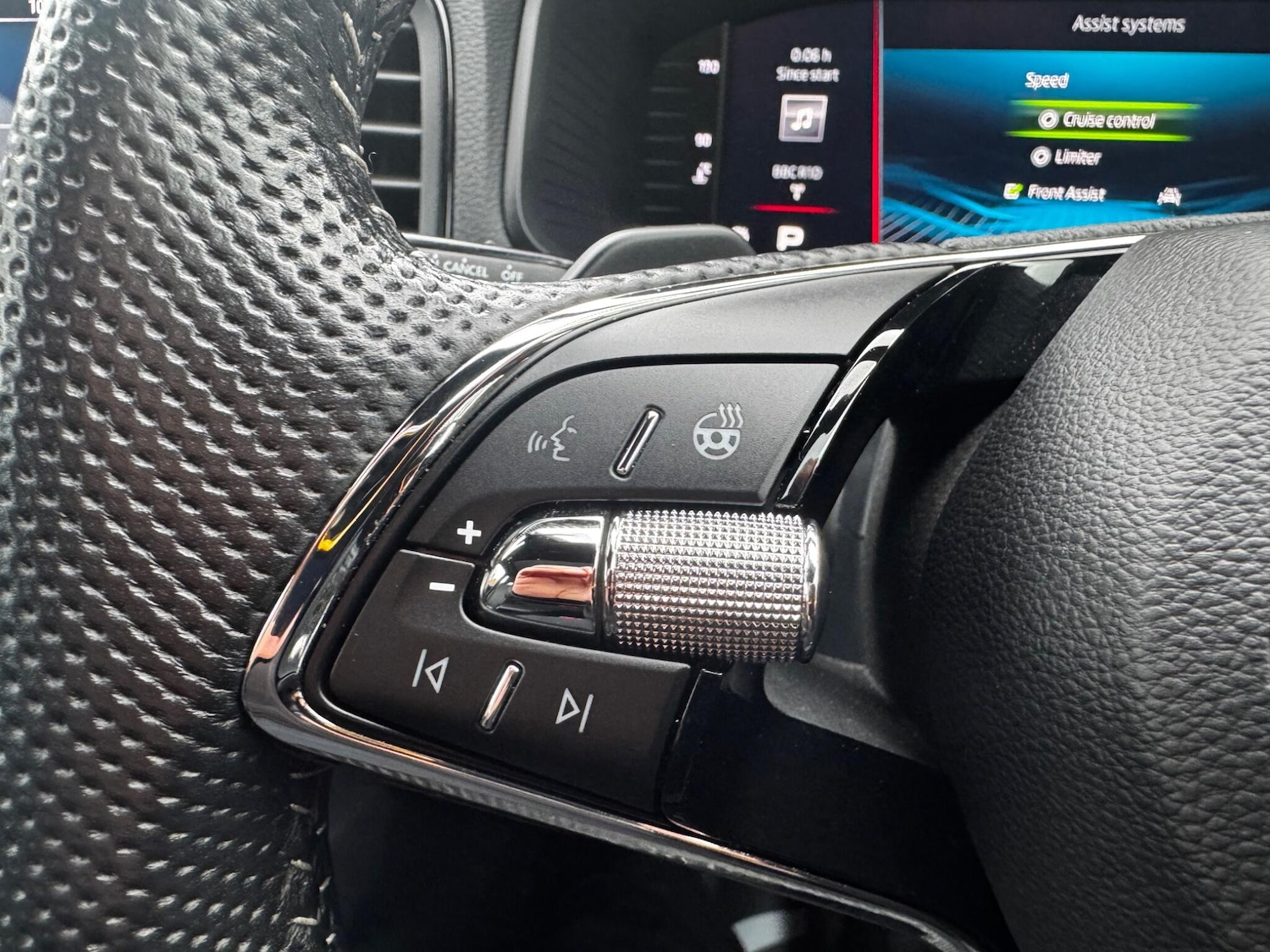 Used Skoda Karoq 2023 for sale - 77291994: Photo 15